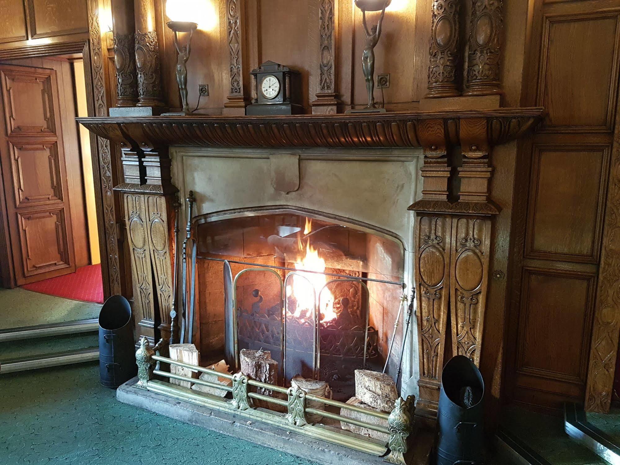 Petwood Hotel Woodhall Spa Bagian luar foto